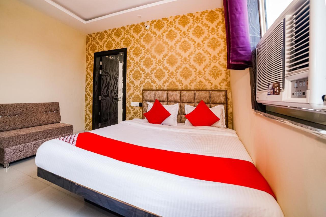 Oyo 41923 Prema Kunj Resort Джхансі Екстер'єр фото